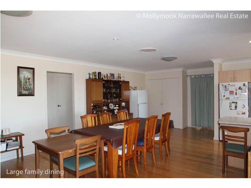 16 Seaspray St, Narrawallee NSW 2539