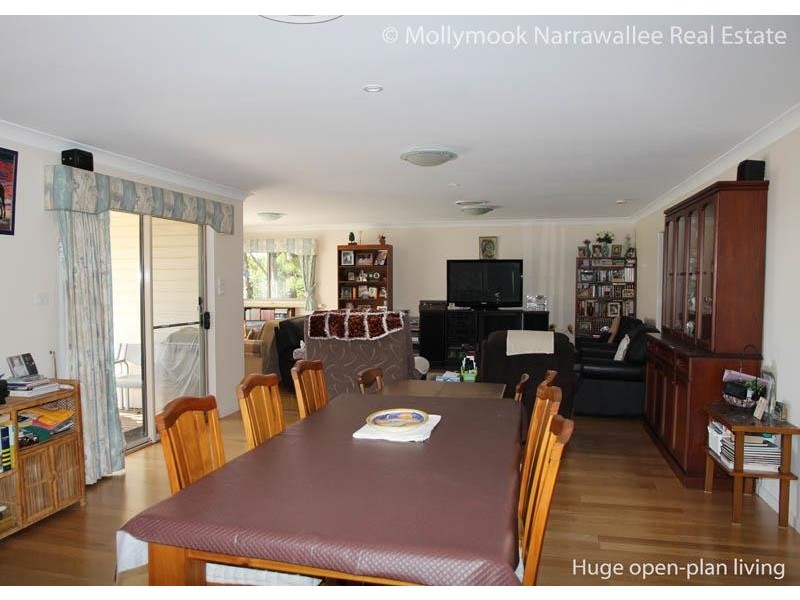 16 Seaspray St, Narrawallee NSW 2539
