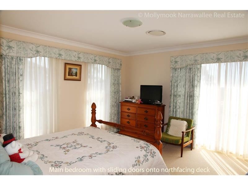 16 Seaspray St, Narrawallee NSW 2539