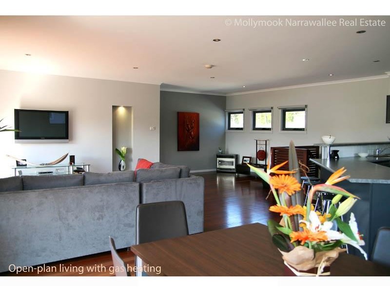 33 Springfield  Dr, Mollymook NSW 2539
