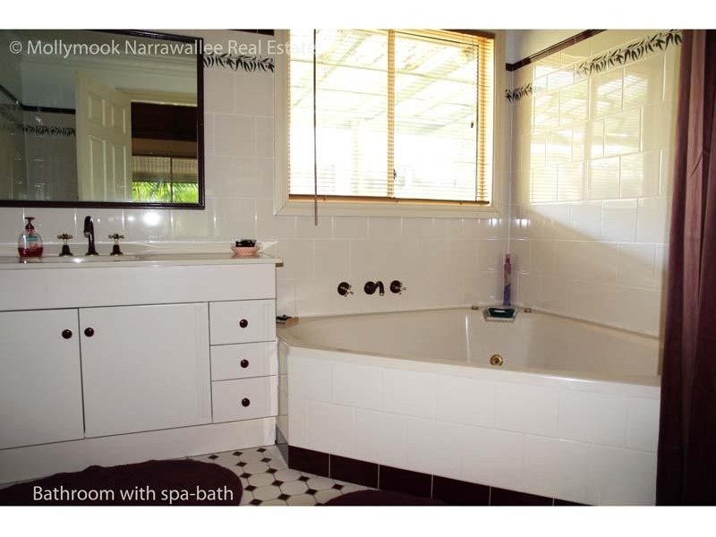 11 Aries Pl, Narrawallee NSW 2539