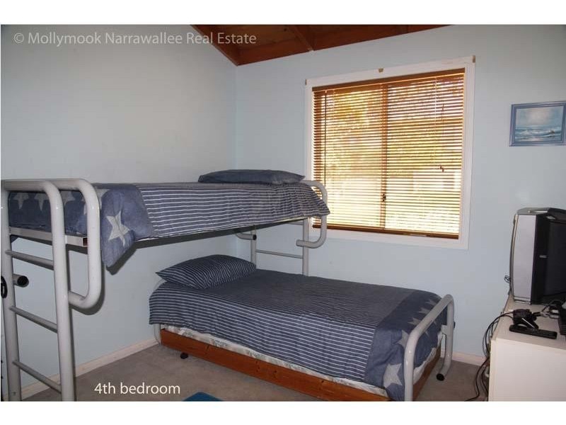 11 Aries Pl, Narrawallee NSW 2539
