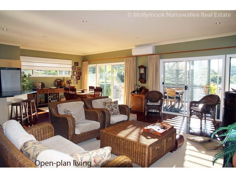 32 Buckland  St, Mollymook NSW 2539