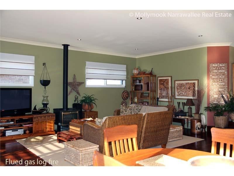 32 Buckland  St, Mollymook NSW 2539