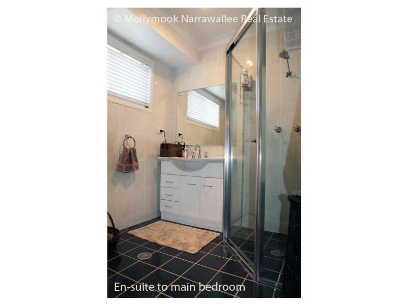 32 Buckland  St, Mollymook NSW 2539