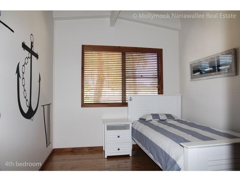 10 Parkinson St, Narrawallee NSW 2539