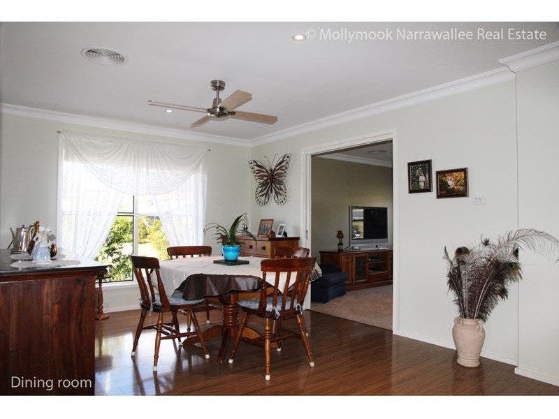 33 Mison Cct, Mollymook NSW 2539