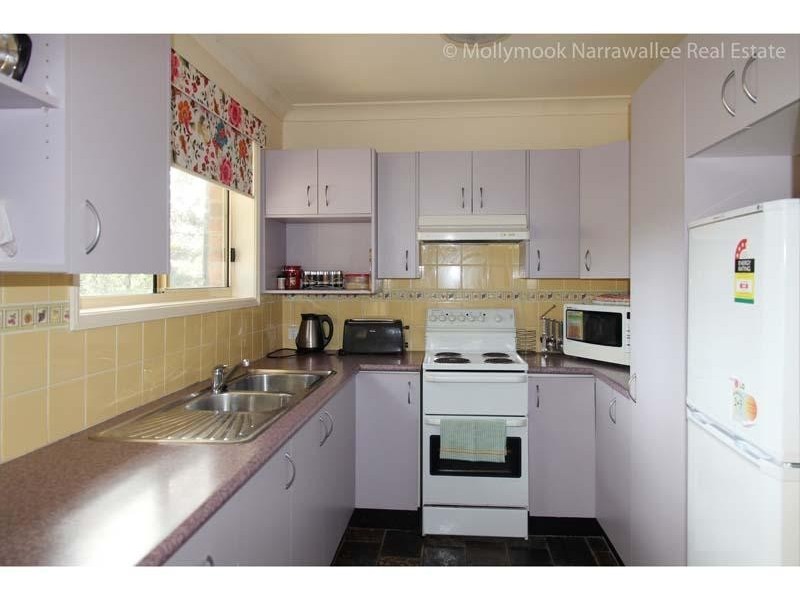 94 Ross  Ave, Narrawallee NSW 2539