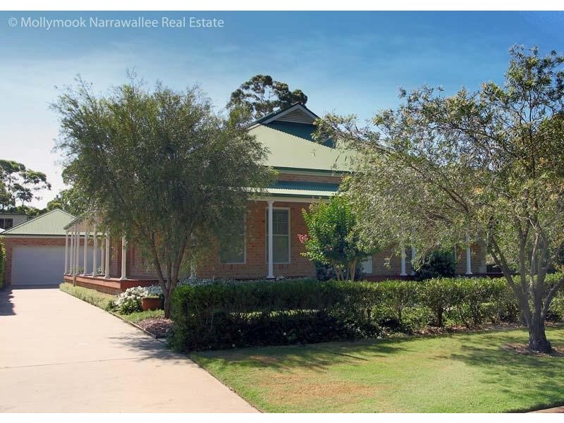 160 Leo Dr, Narrawallee NSW 2539