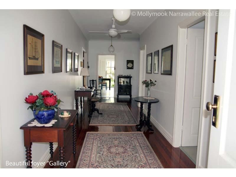 160 Leo Dr, Narrawallee NSW 2539