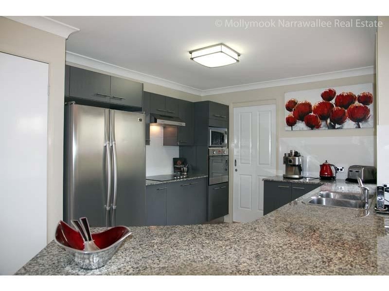 1 Mison Cct, Mollymook NSW 2539