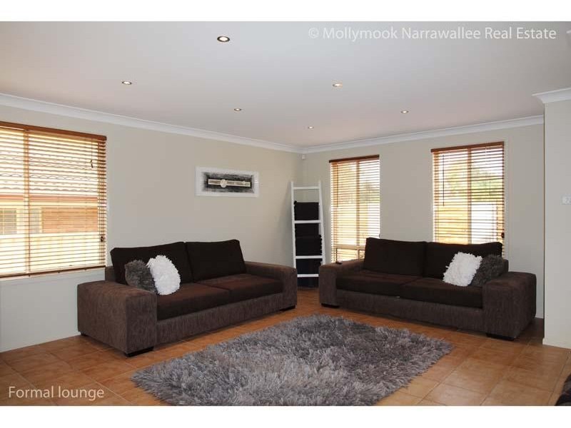 1 Mison Cct, Mollymook NSW 2539