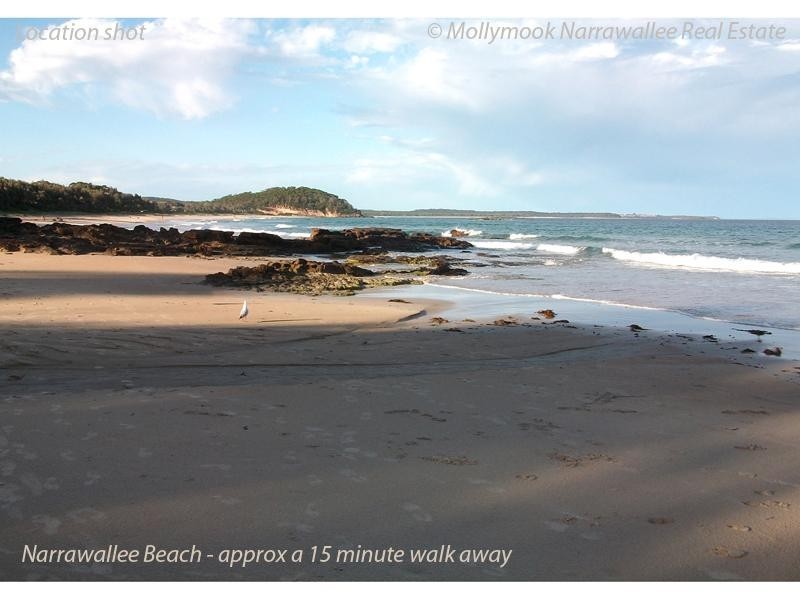 8 Seascape  Cl, Narrawallee NSW 2539