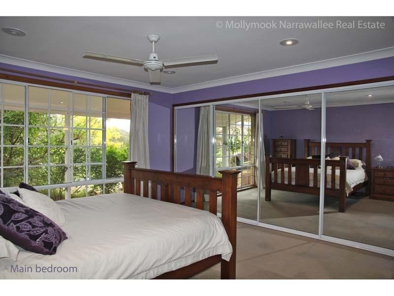 6 Toorak Cl, Mollymook NSW 2539