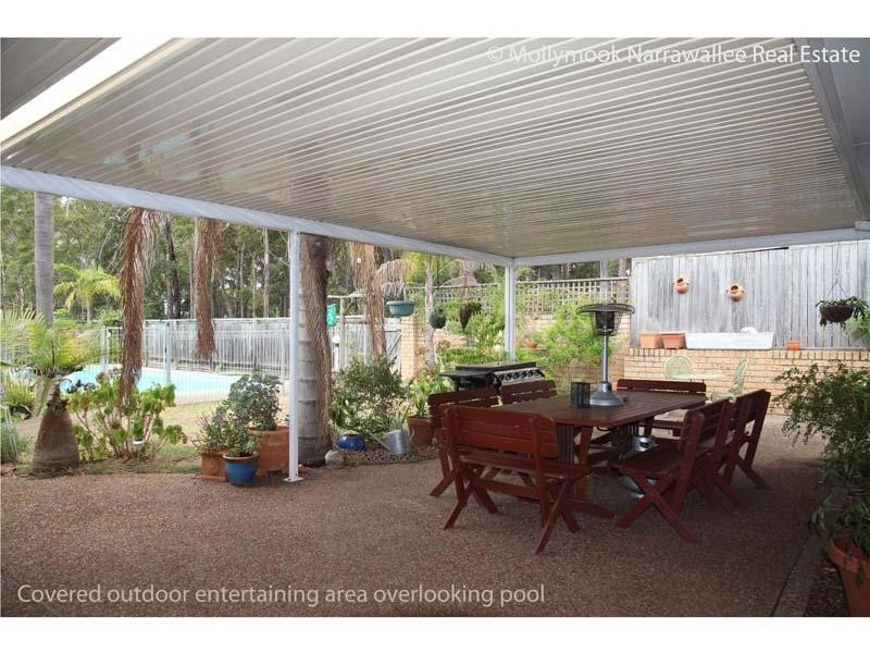 6 Toorak Cl, Mollymook NSW 2539