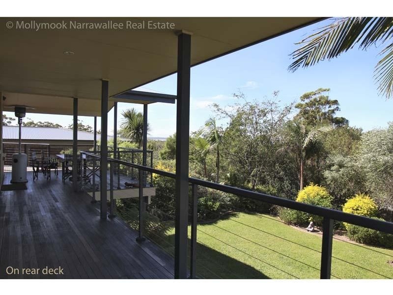 14 Seascape Cl, Narrawallee NSW 2539