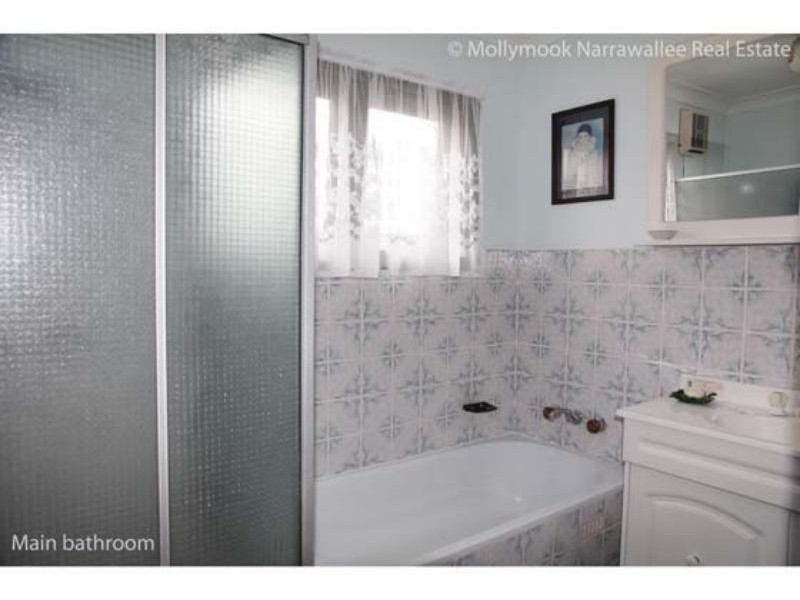 61 Tallwood Ave, Mollymook NSW 2539