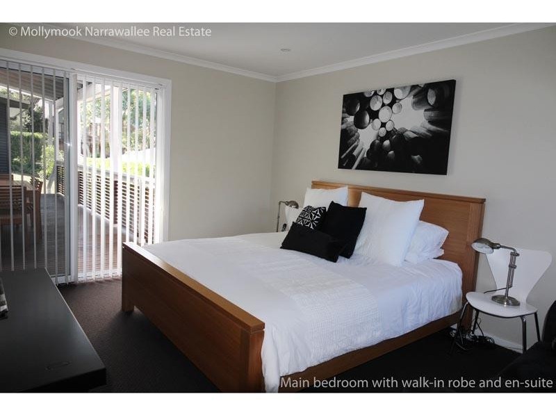 31 Bannister Head Rd, Mollymook NSW 2539