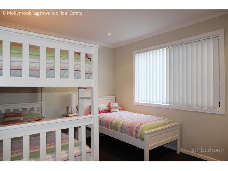 31 Bannister Head Rd, Mollymook NSW 2539