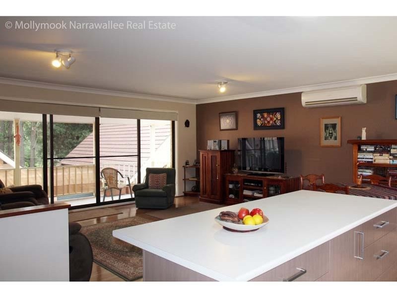 2/30 Augusta Pl, Mollymook NSW 2539