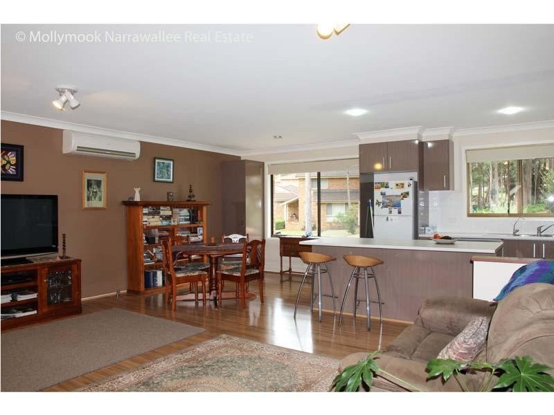 2/30 Augusta Pl, Mollymook NSW 2539