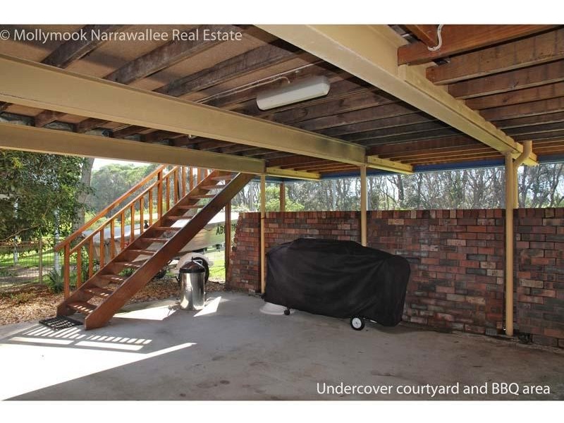 19 Matron Porter Dr, Narrawallee NSW 2539