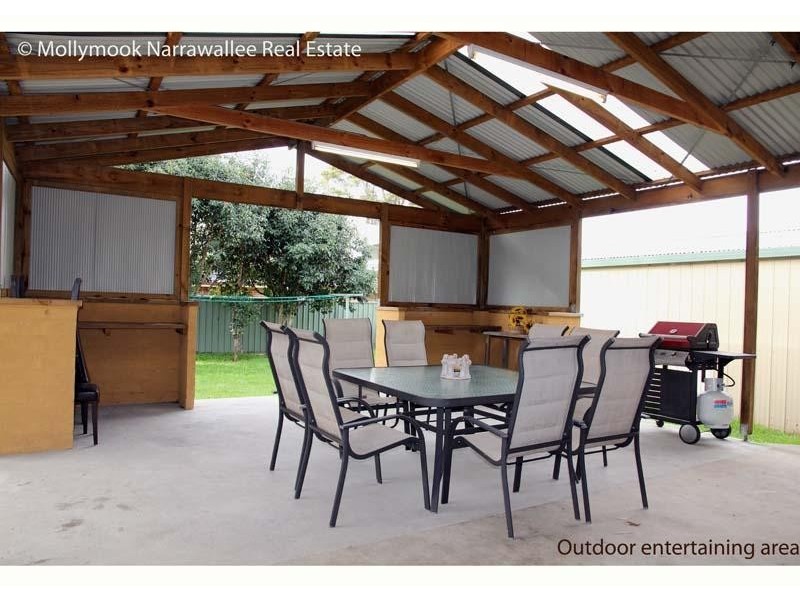 46 Bangalow St, Narrawallee NSW 2539