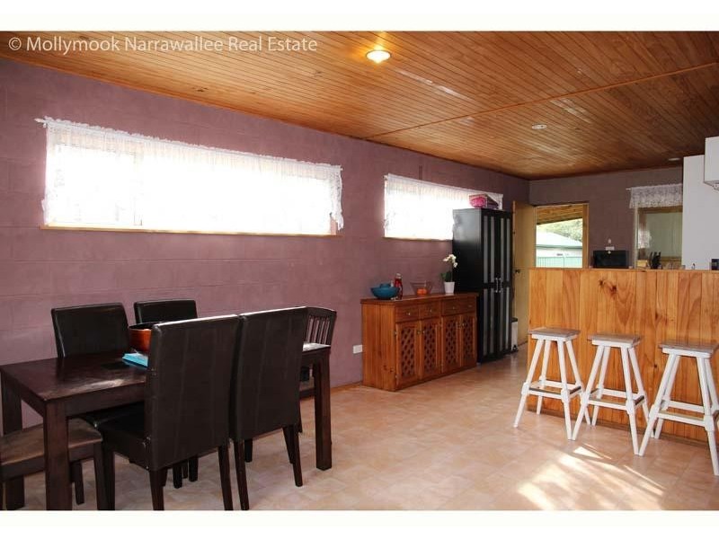 46 Bangalow St, Narrawallee NSW 2539