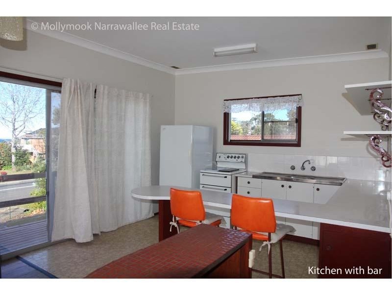 111 Matron Porter Dr, Narrawallee NSW 2539