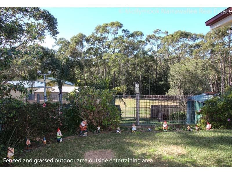 98 Leo Dr, Narrawallee NSW 2539