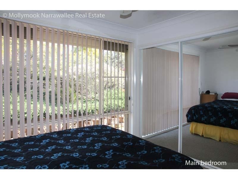 98 Leo Dr, Narrawallee NSW 2539