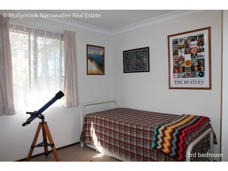 115 Leo Dr, Narrawallee NSW 2539