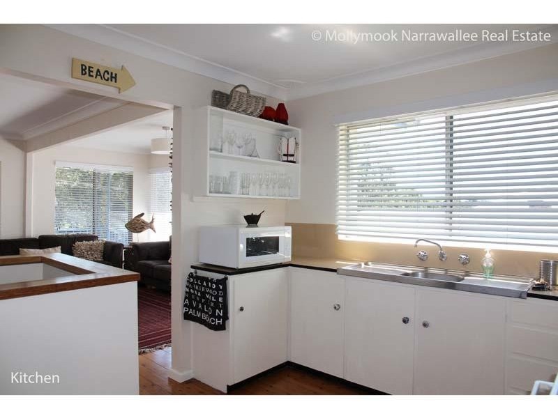 20 Ilett St, Mollymook NSW 2539