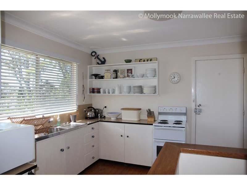 20 Ilett St, Mollymook NSW 2539