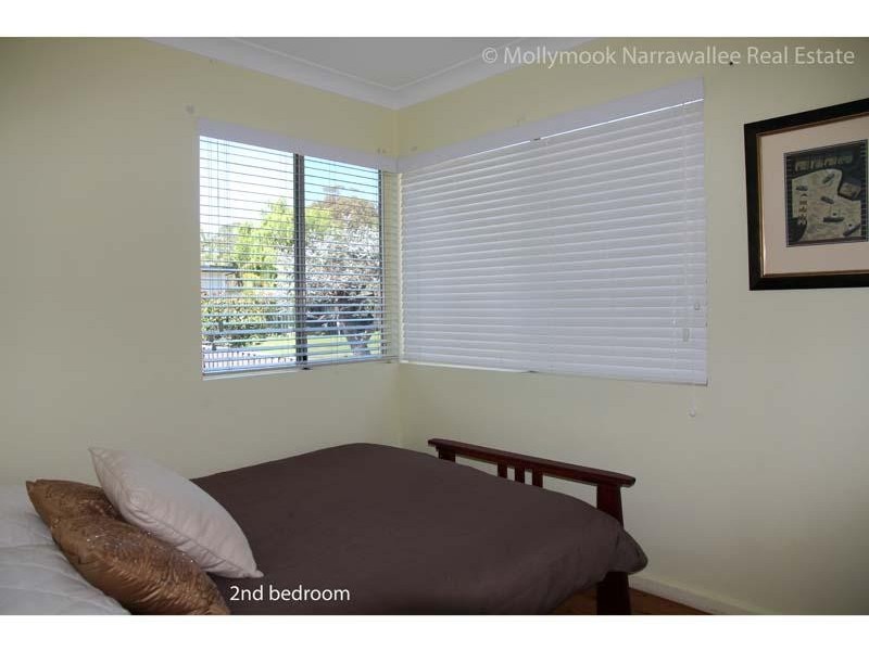 20 Ilett St, Mollymook NSW 2539