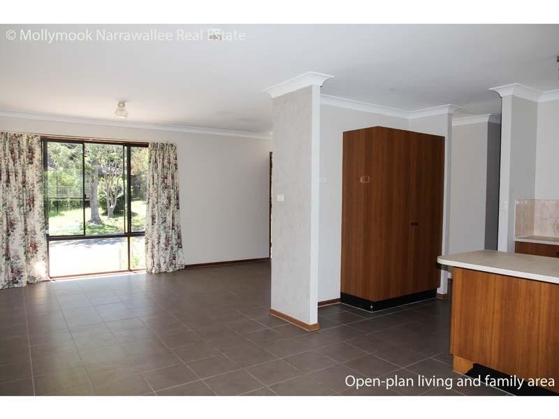 29 Anker  Ave, Mollymook Beach NSW 2539