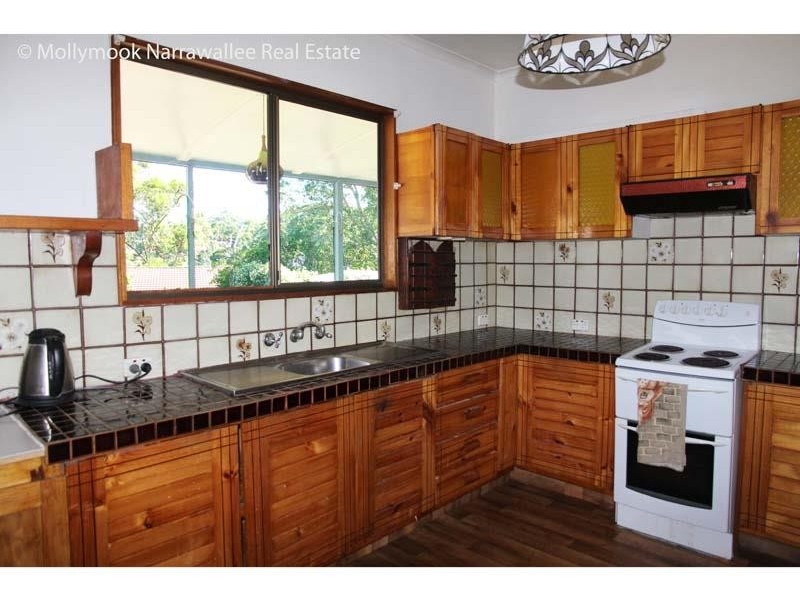 13 Linden  Way, Mollymook Beach NSW 2539