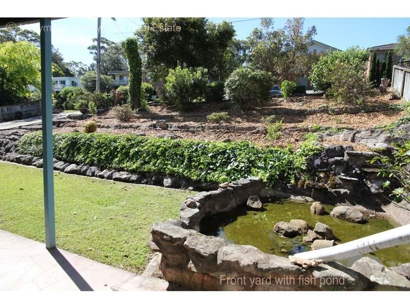 13 Linden  Way, Mollymook Beach NSW 2539