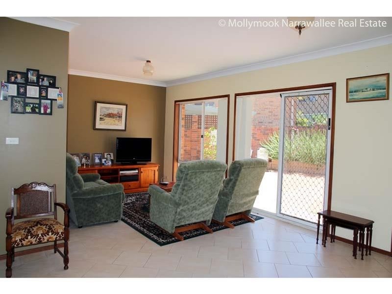 9 Valley Dr, Mollymook Beach NSW 2539