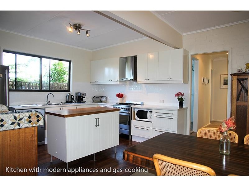 182 Matron Porter Dr, Mollymook Beach NSW 2539