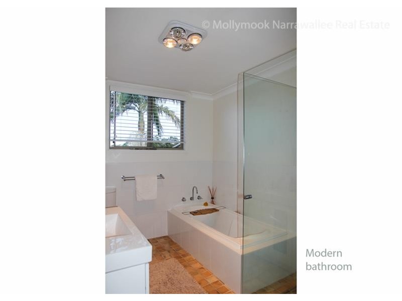 182 Matron Porter Dr, Mollymook Beach NSW 2539