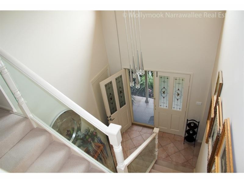22 Scorpio Gr, Narrawallee NSW 2539