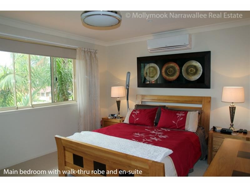 22 Scorpio Gr, Narrawallee NSW 2539