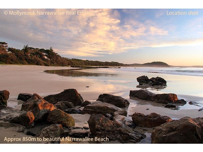 22 Scorpio Gr, Narrawallee NSW 2539