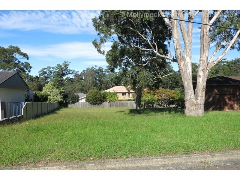 5 Latta St, Mollymook Beach NSW 2539