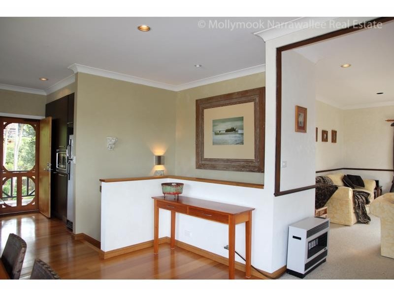 6 North East Pl, Mollymook Beach NSW 2539