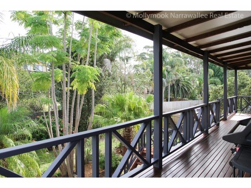 6 North East Pl, Mollymook Beach NSW 2539