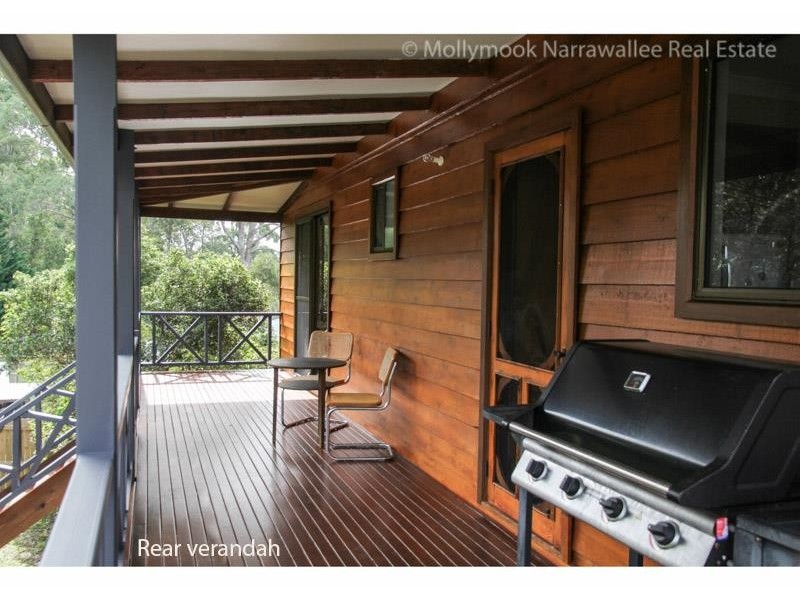 6 North East Pl, Mollymook Beach NSW 2539