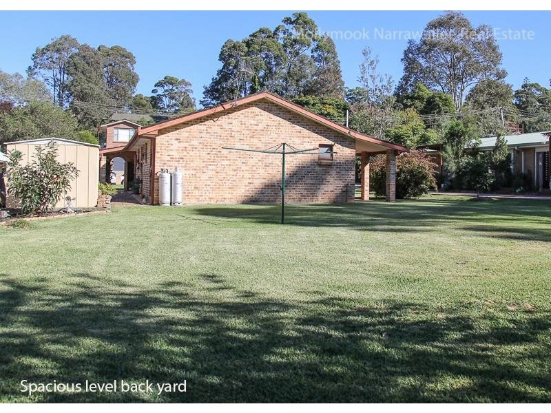 8 Woodglen Cres, Mollymook Beach NSW 2539