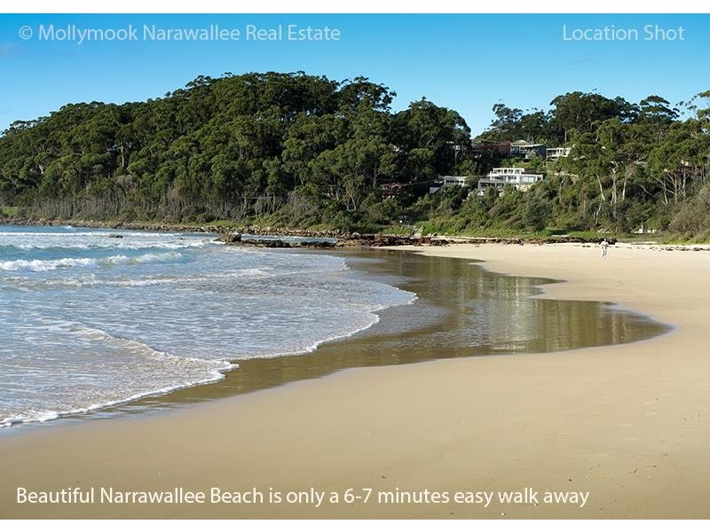 8 Woodglen Cres, Mollymook Beach NSW 2539